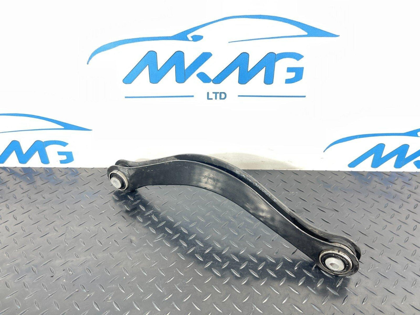 16-19 AUDI A4 B9 S-LINE QUATTRO WISHBONE UPPER CONTROL ARM REAR RIGHT 8W0505371E