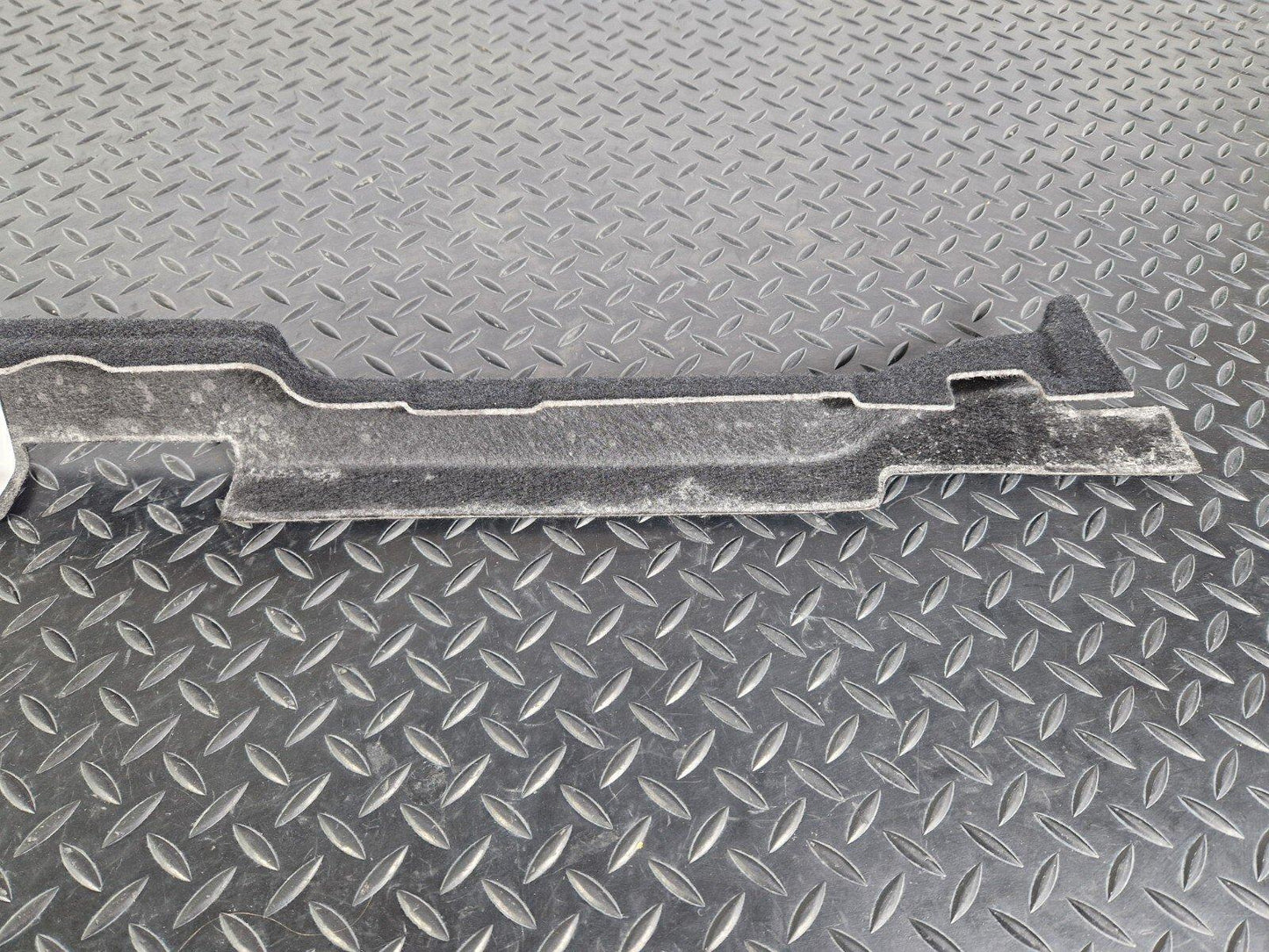 14-21 MERCEDES BENZ C200d W205 BOOT TRUNK COMPARTMENT A20568447