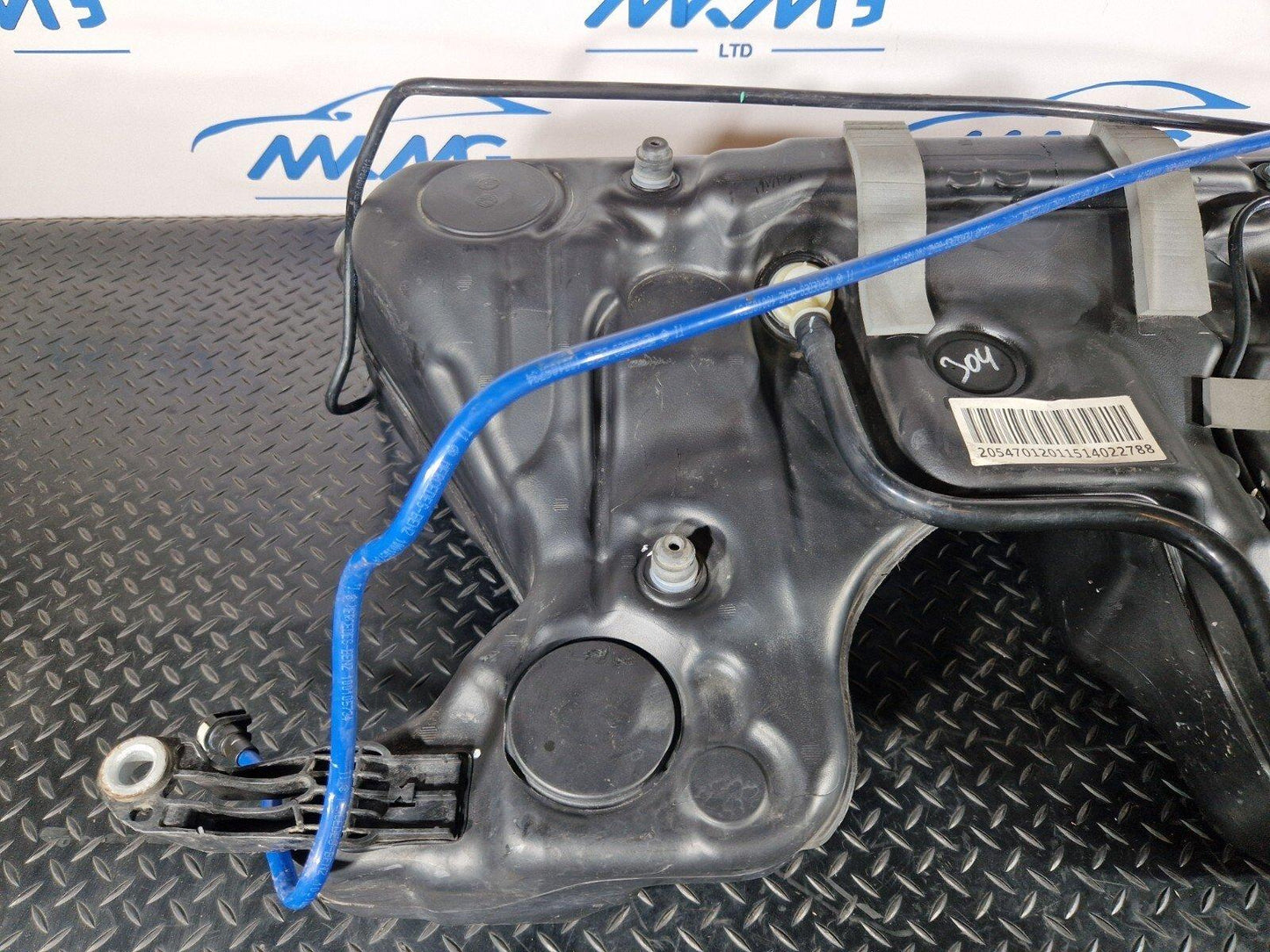 14-21 MERCEDES BENZ C300 W205 HYBRID DIESEL FUEL TANK WITH PUMP A2054701201