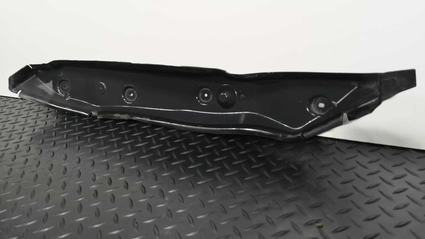 2014 MERCEDES B-CLASS B180 W246 FRONT RIGHT DRIVER SIDE WING INSULATION TRIM