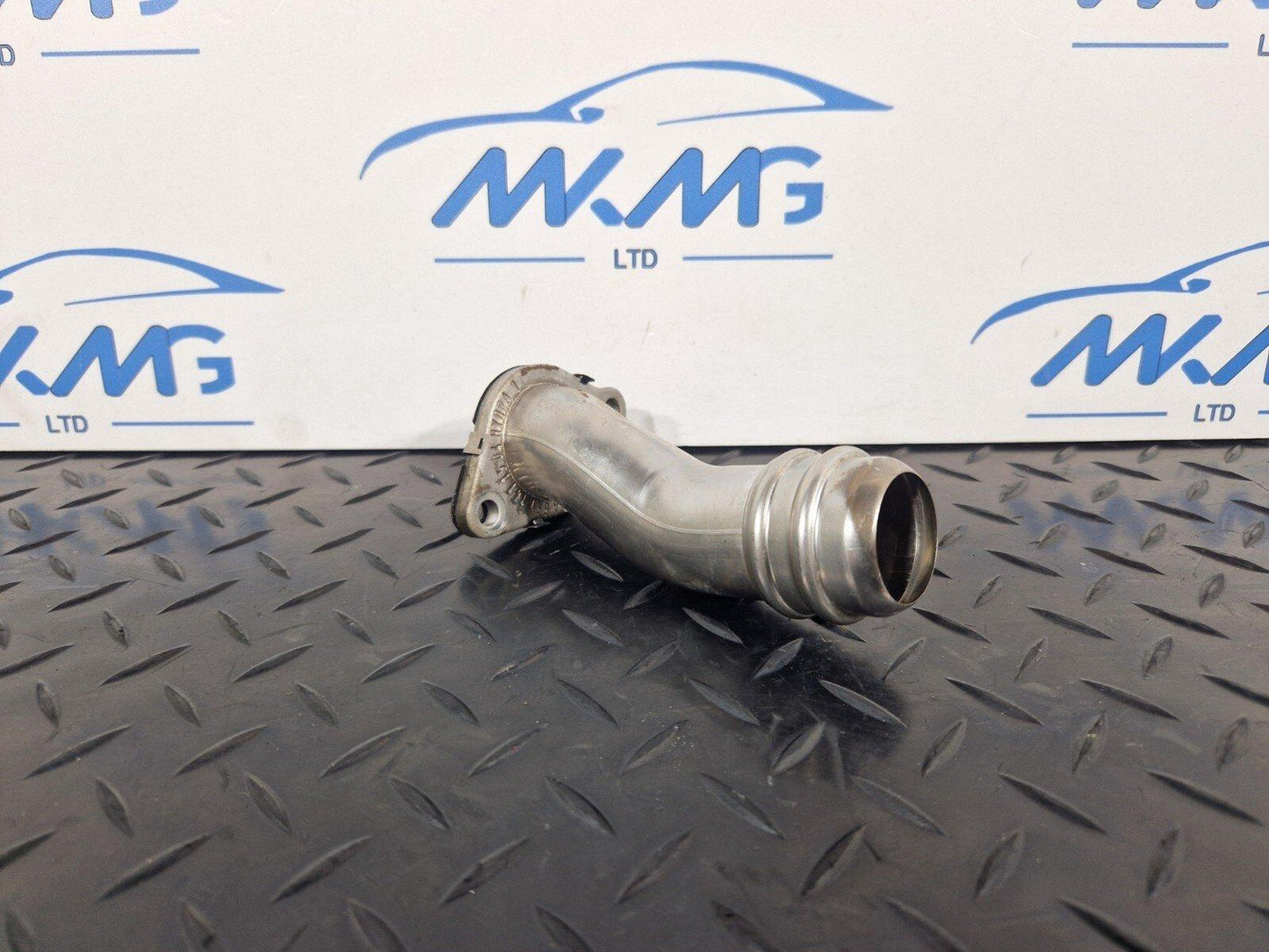 12-18 MERCEDES BENZ W176 LCI AMG LINE GENUINE EGR PIPE VALVE LINE HOSE