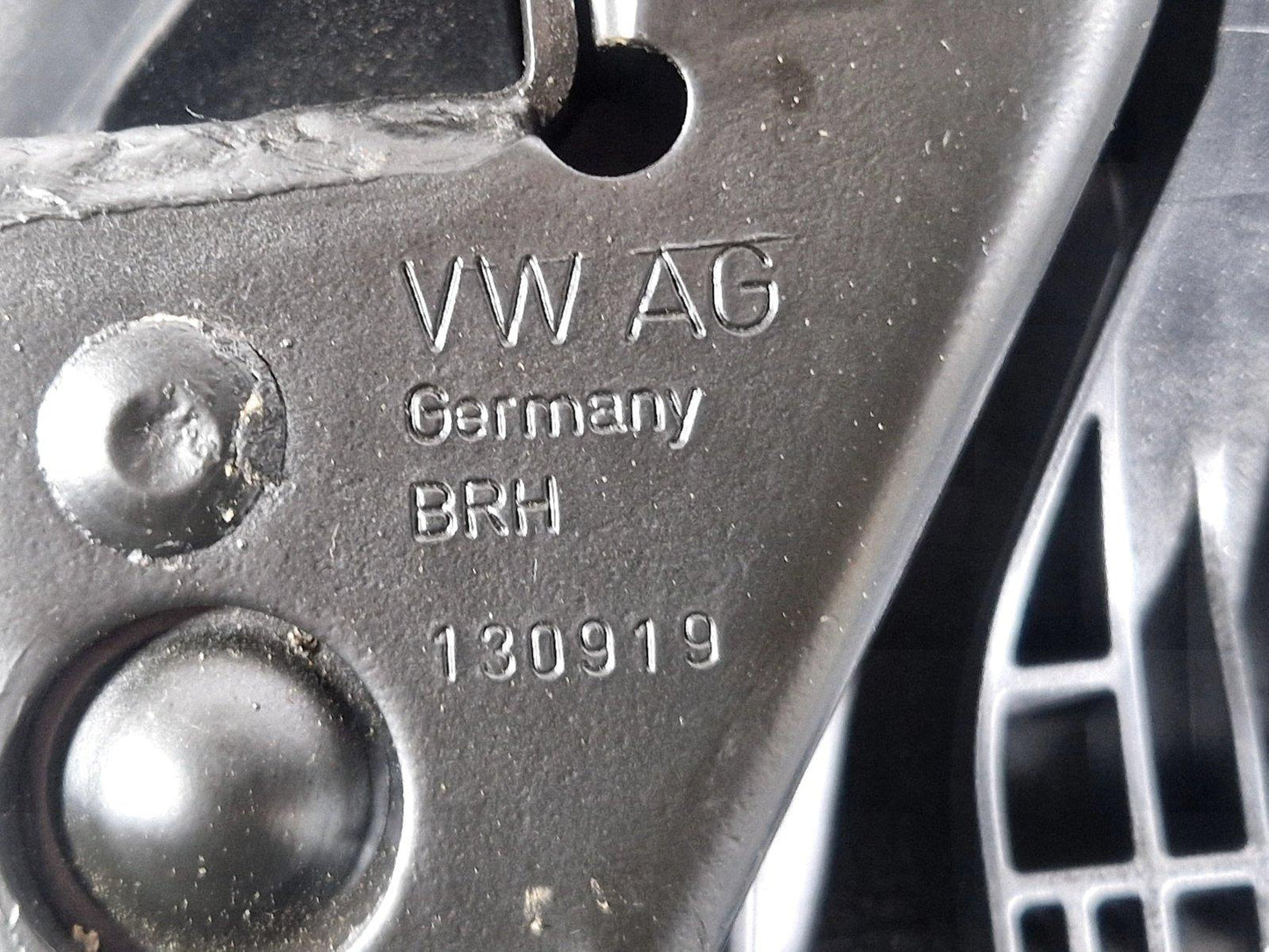 17-20 VW GOLF MK7 MK7.5 GENUINE BRAKE PEDAL ASSEMBLY 5Q2723058AN