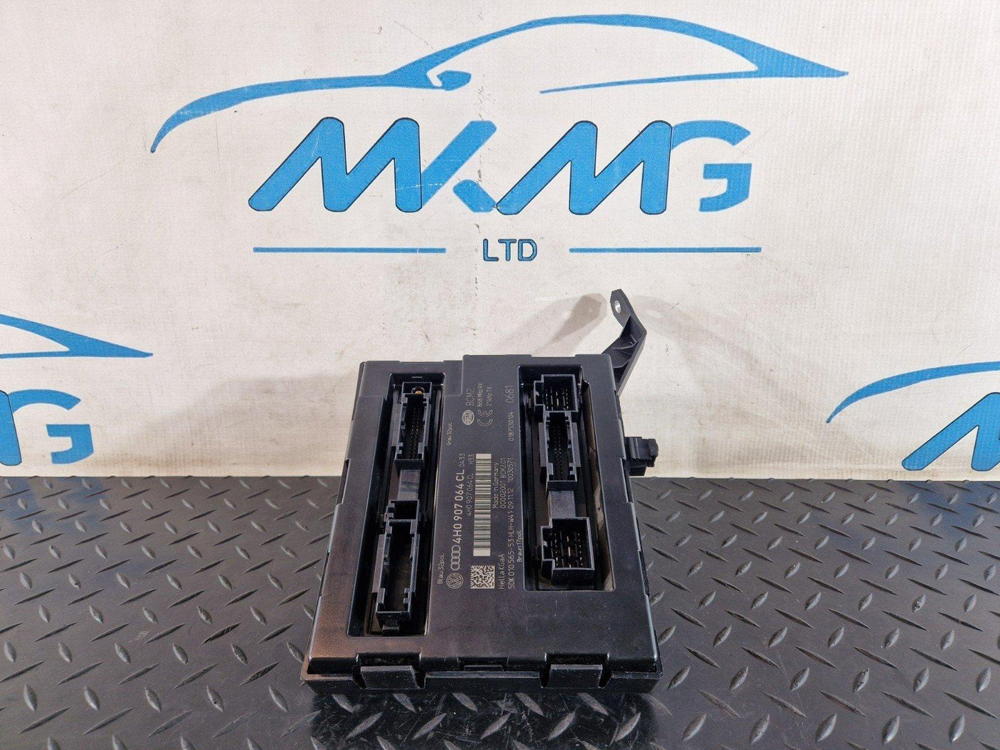 10-18 VW TOUAREG 7P 3.0 DIESEL COMFORT CONTROL MODULE 4H0907064CL