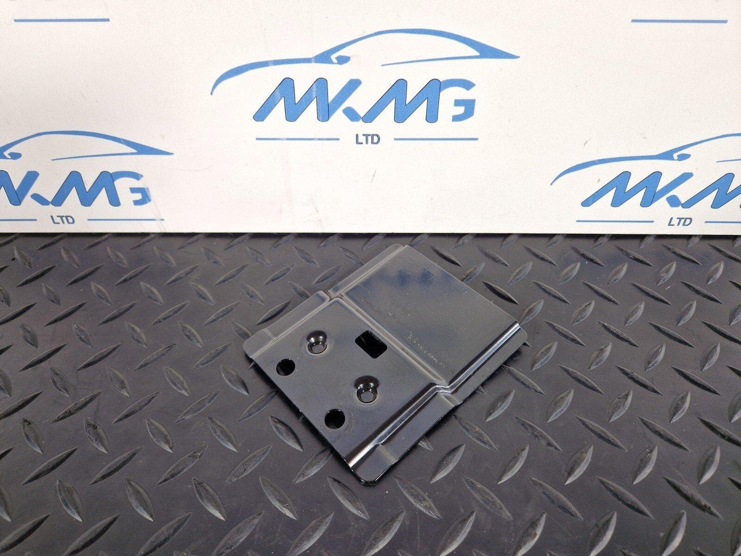 16-23 AUDI S5 A5 S-LINE GENUINE BRACKET MOUNT PLATE 8W0863253