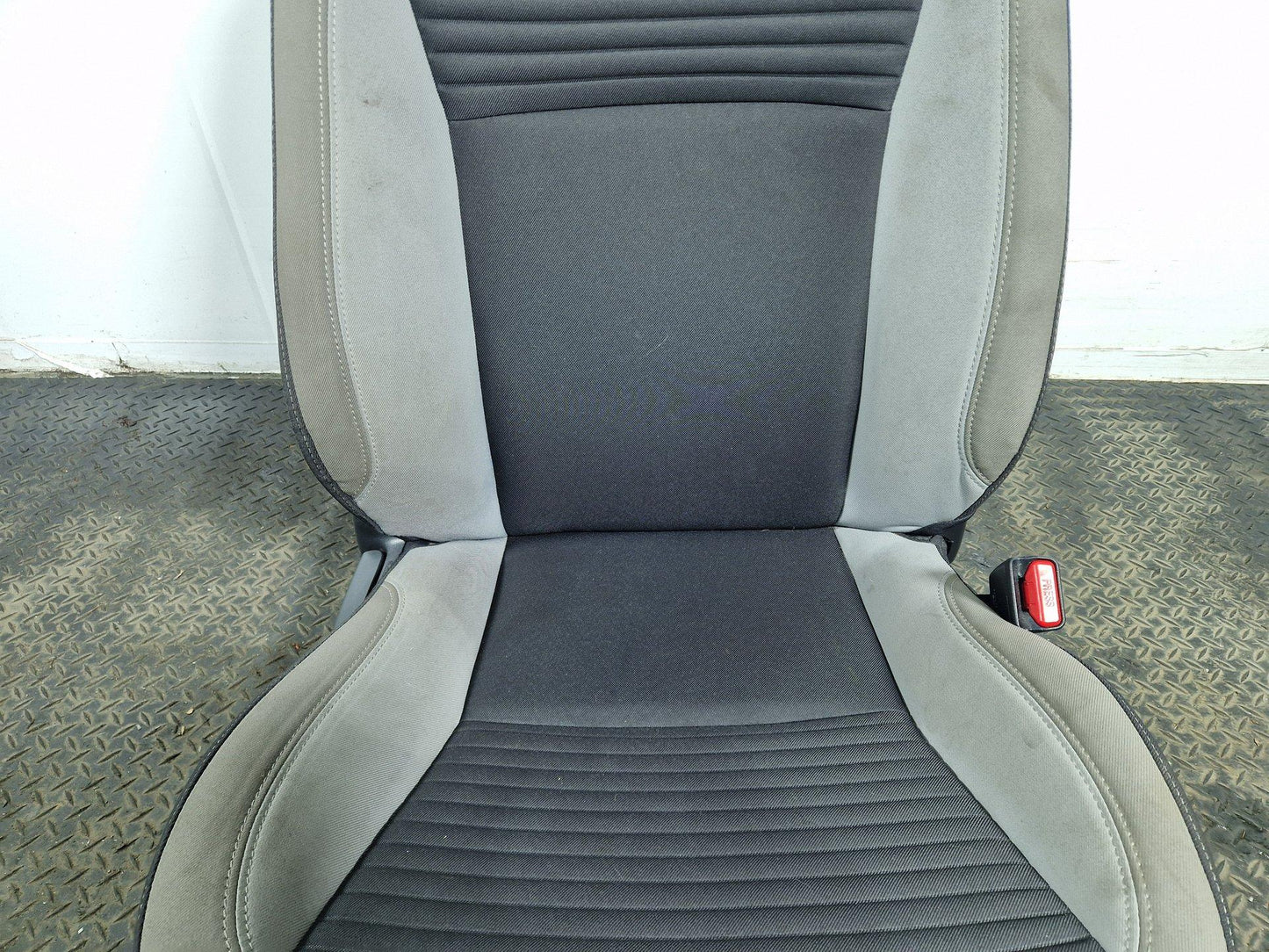 Toyota Yaris P130 Hatchback Genuine Front Right Driver O/S Seat