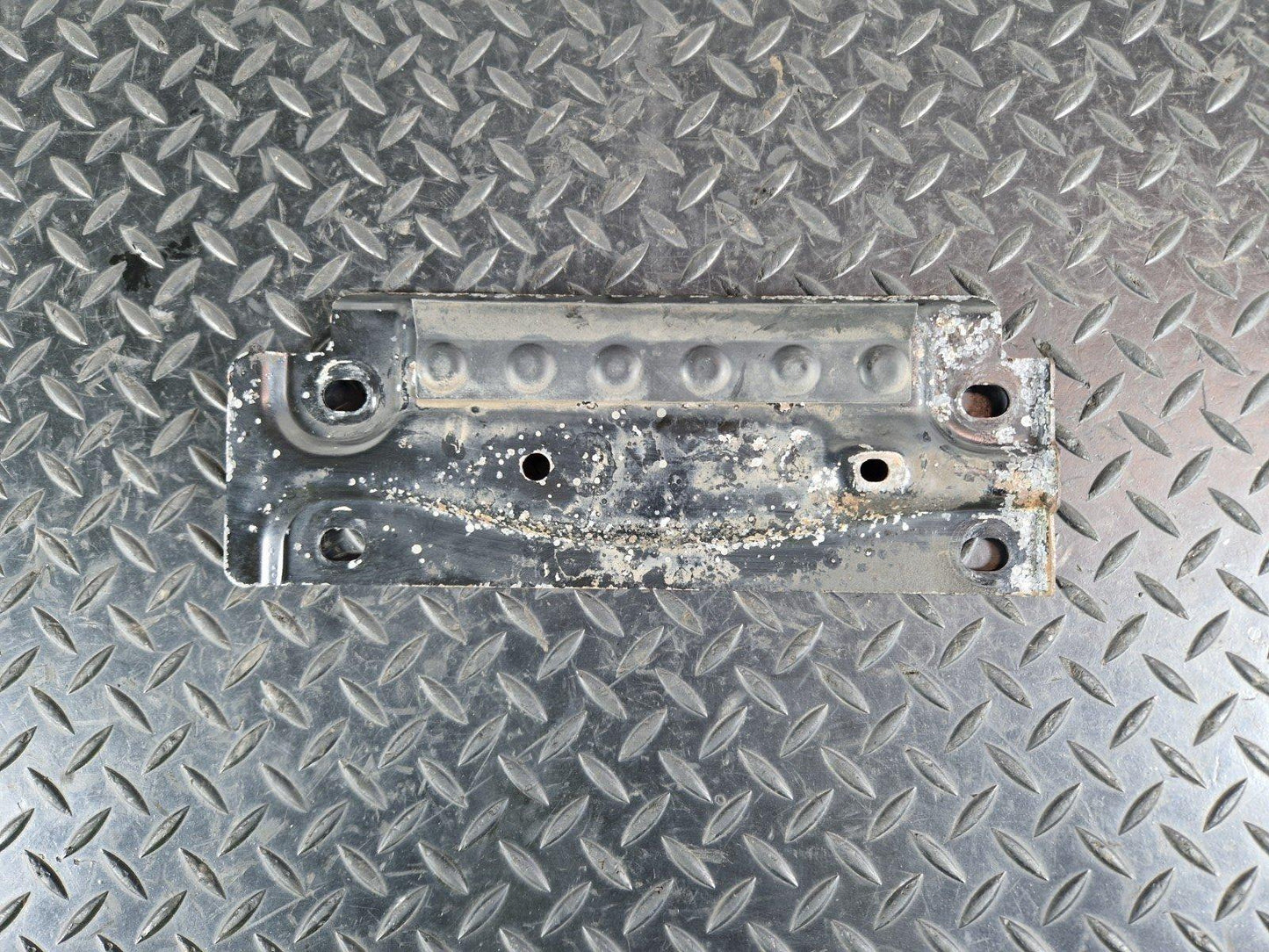 17-24 AUDI S5 F5 GENUINE MUFFLER MOUNT BRACKET PLATE 8W0803183A