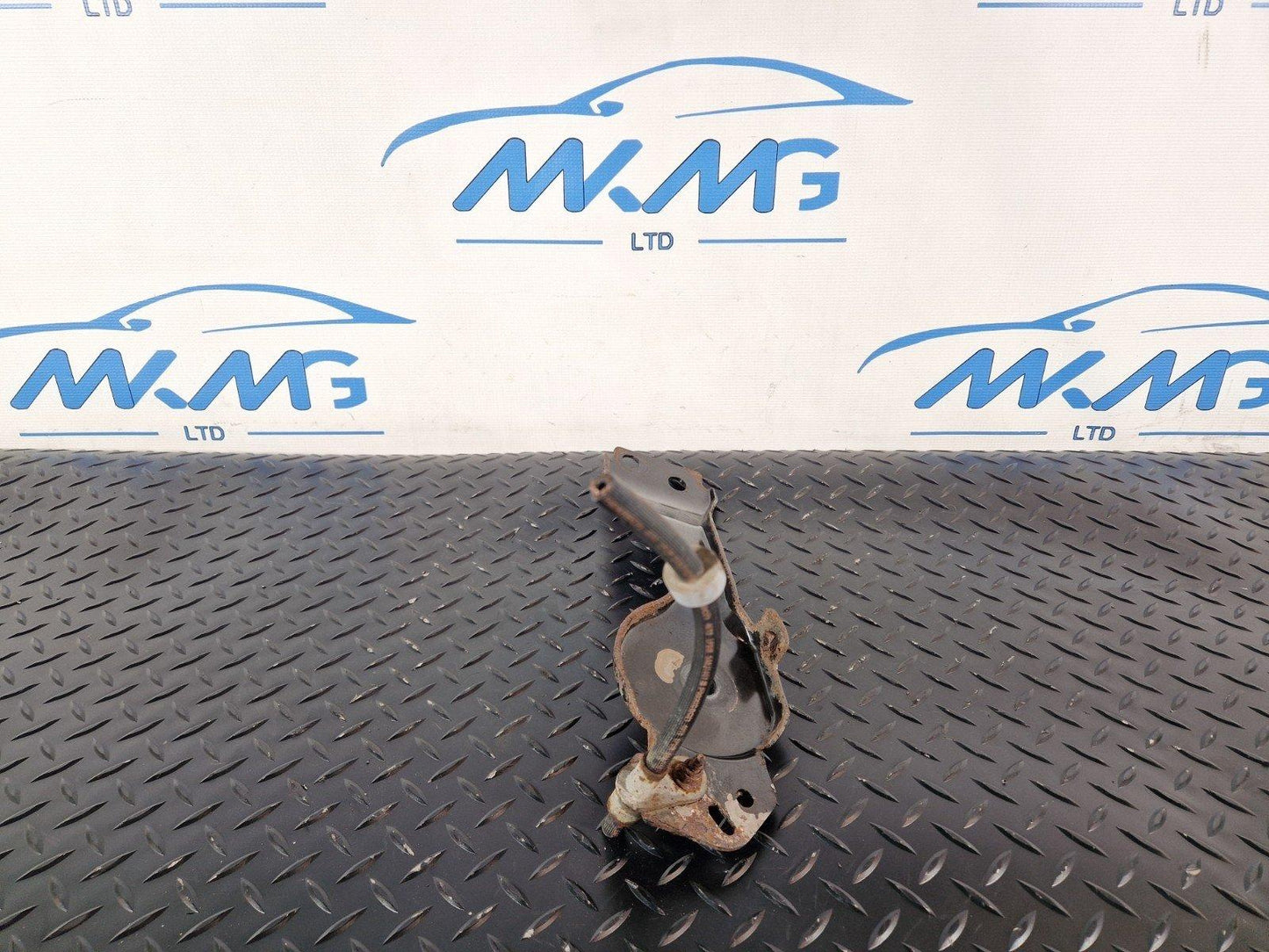 19-ON RANGE ROVER EVOQUE L551 REAR RIGHT O/S SIDE SUSPENSION BRACKET J9C35A364AF