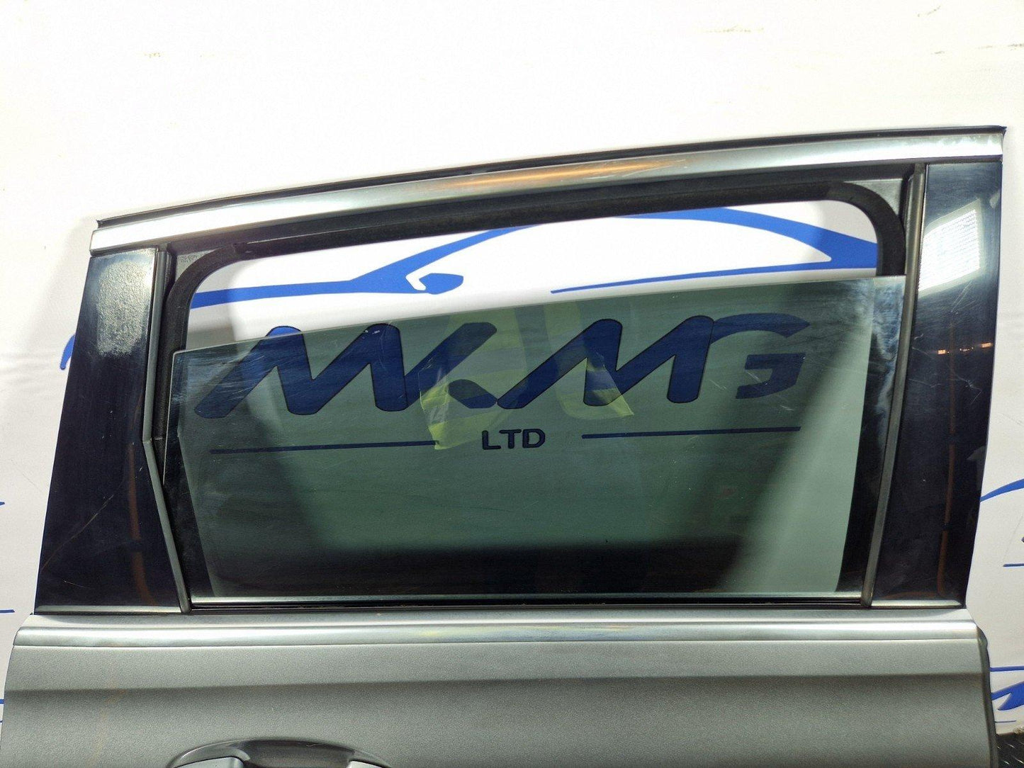 19-ON MERCEDES BENZ B CLASS W247 REAR RIGHT O/S/R COMPLETE DOOR IN GREY 787