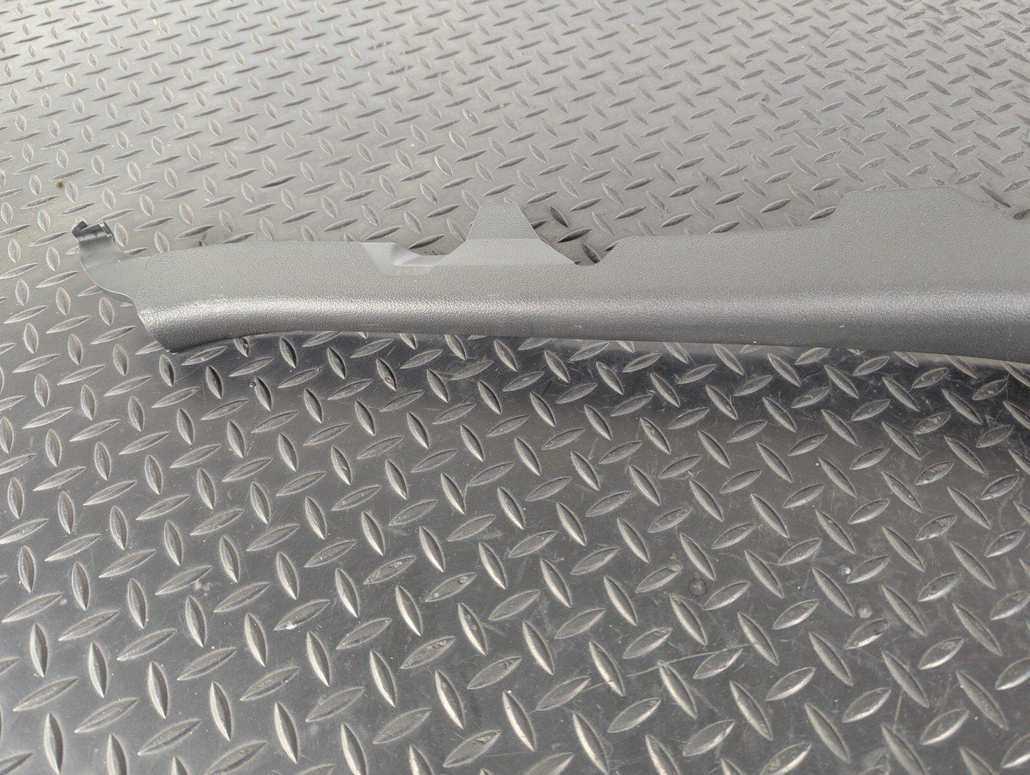 12-18 AUDI A6 C7 GENUINE RIGHT DRIVER SIDE C PILLAR INNER TRIM 4G0867768A
