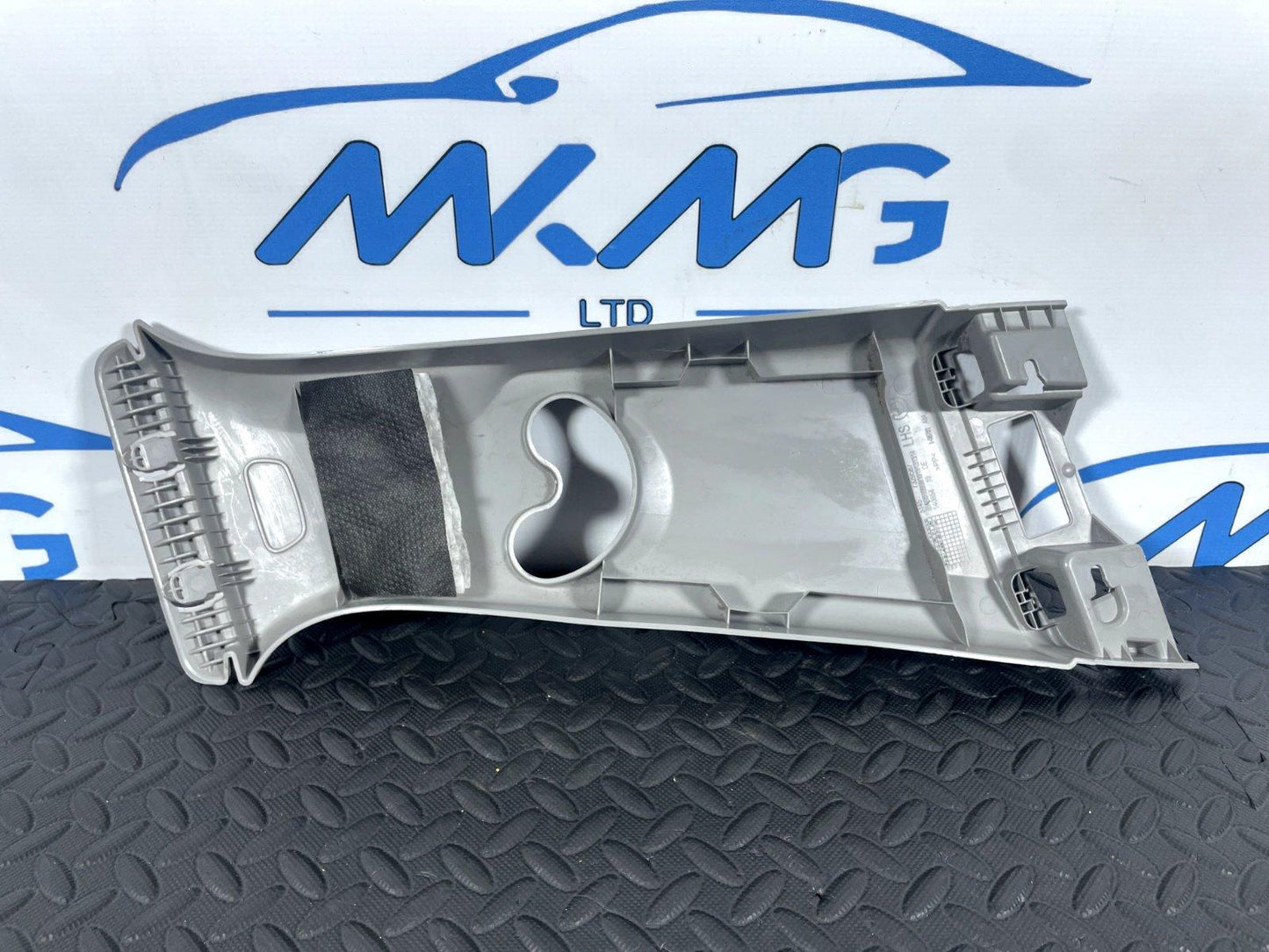 14-21 BMW 2 SERIES GRAN TOURER F45 F46 LEFT SIDE B-PILLAR TIM COVER 7329587