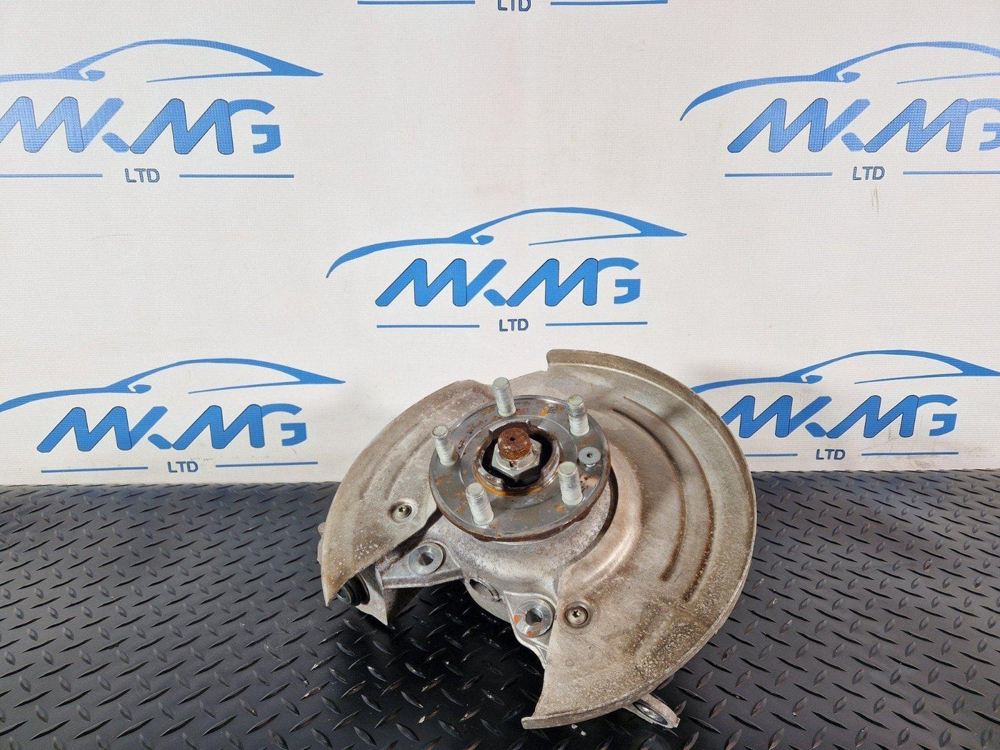 19-ON RANGE ROVER EVOQUE L551 GENUINE REAR LEFT PASSENGER WHEEL HUB GK724K327AB