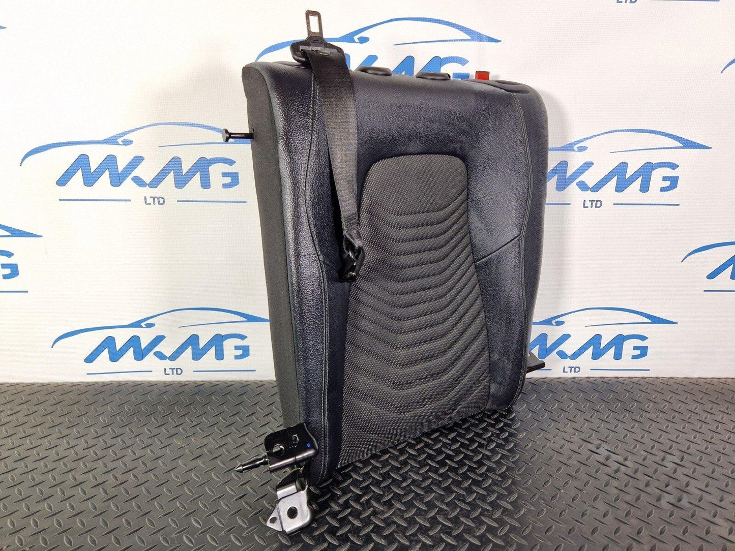 18-ON MERCEDES BENZ A CLASS W177 REAR LEFT PASSENGER SIDE SEAT HALF LEATHER