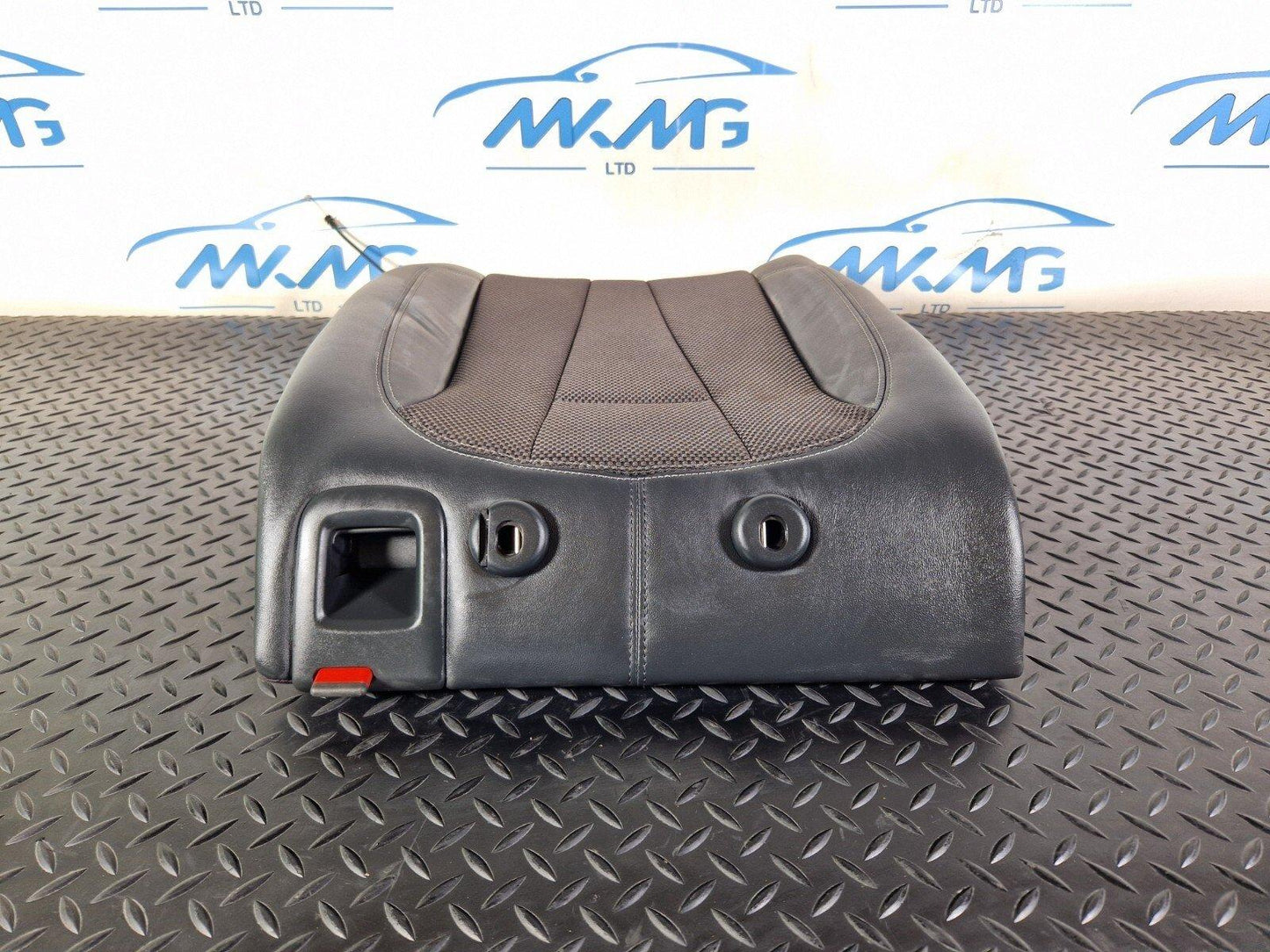 16-19 AUDI A4 AVANT B9 S-LINE REAR N/S HALF BLACK LEATHER  BACKREST