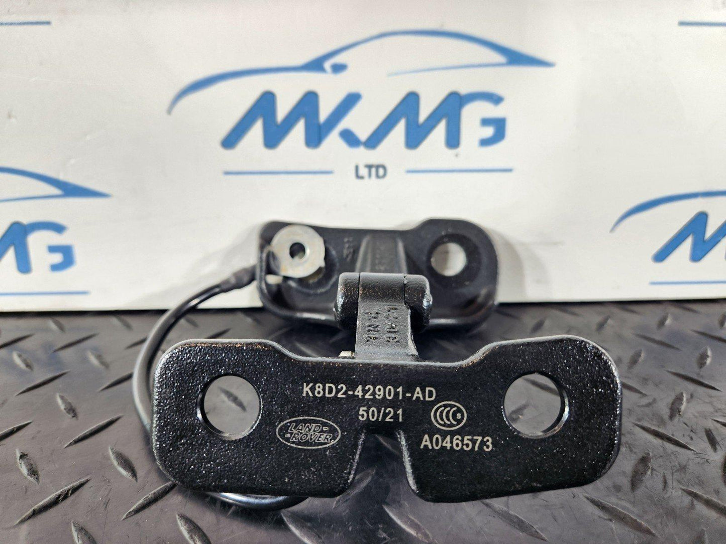 19-ON RANGE ROVER EVOQUE L551 LEFT SIDE TAILGATE BOOT LID HINGE K8D2-42901-AD