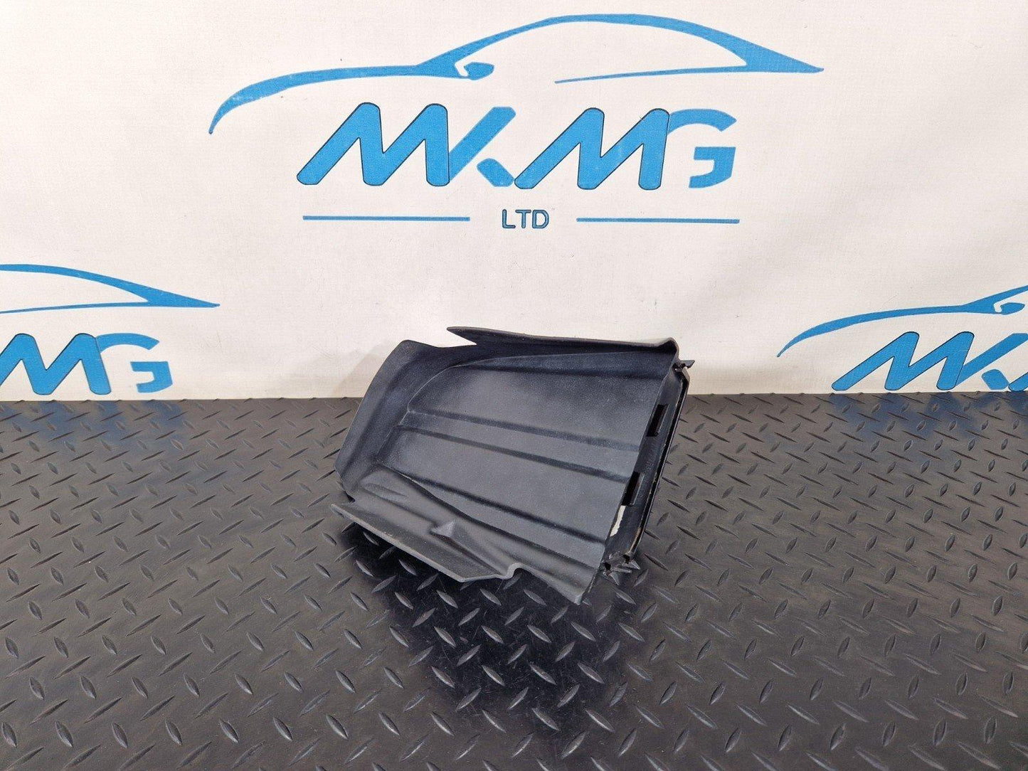 10-13 BMW X5 E70 LCI FRONT LEFT N/S BRAKE AIR DUCT COVER 8048771