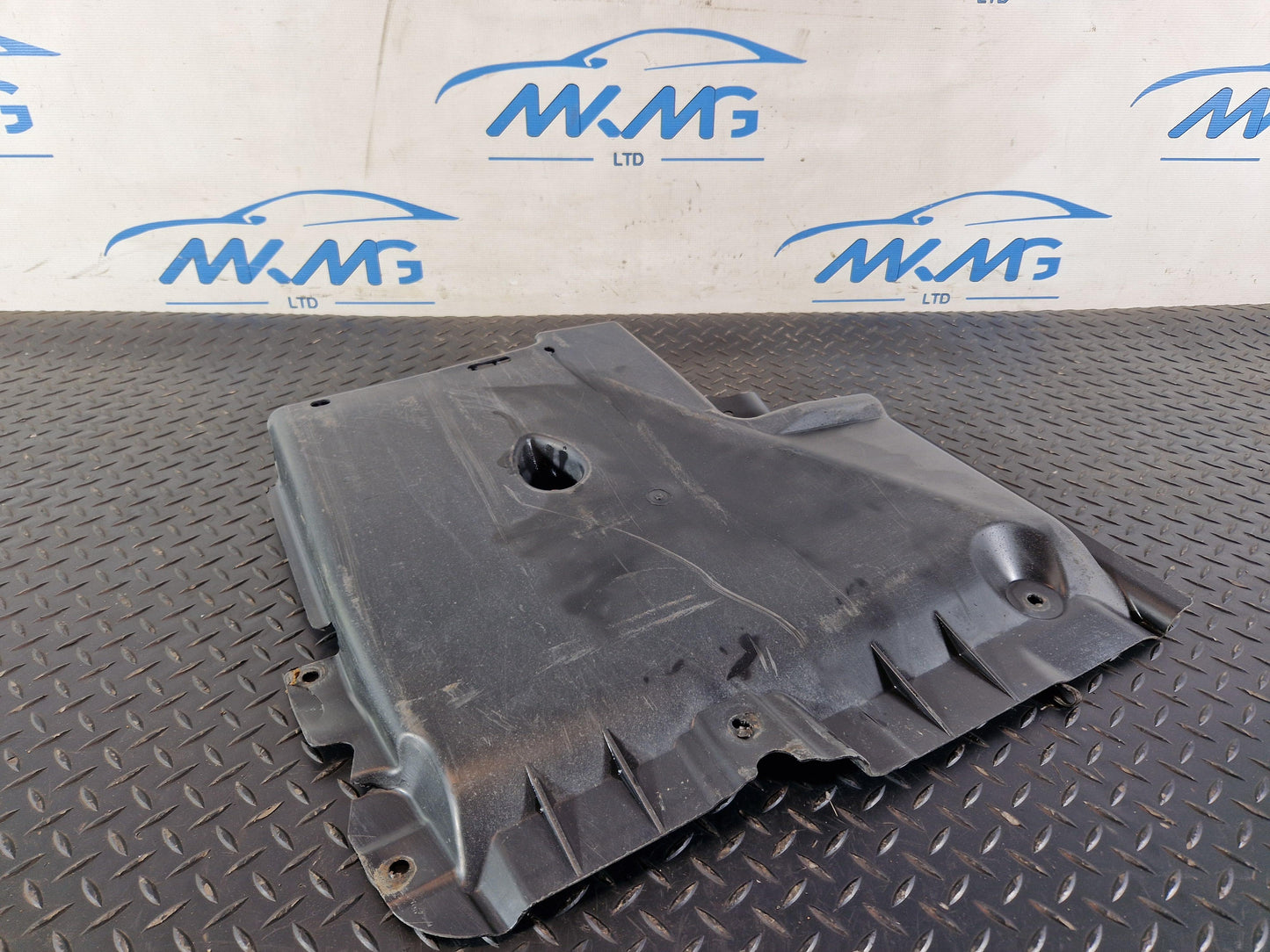 RANGE ROVER EVOQUE L538 O/S DRIVER SIDE REAR UNDERTRAY PANEL EJ32104C20AA
