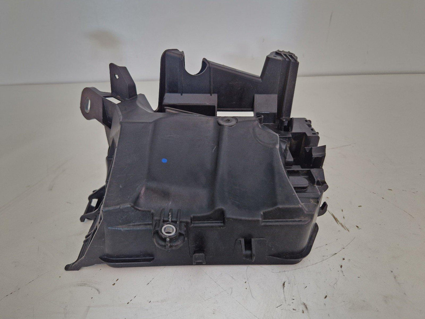 2014 MERCEDES-BENZ C117 W176 FUSE BOX A2465400024