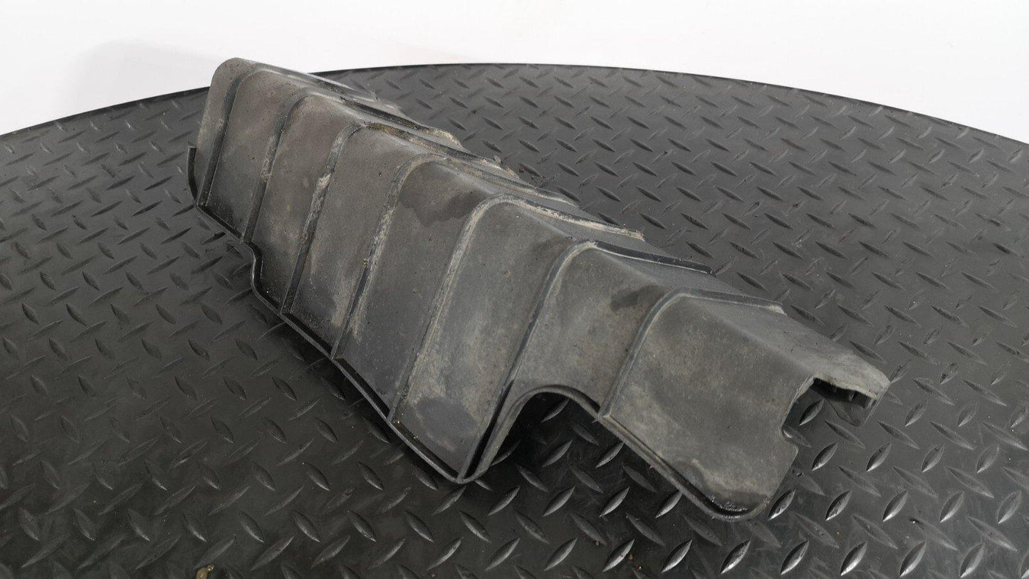 16-19 AUDI A4 B9 S-LINE SALOON 2.0TDI REAR LEFT SIDE CONTROL ARM COVER 8w0505415