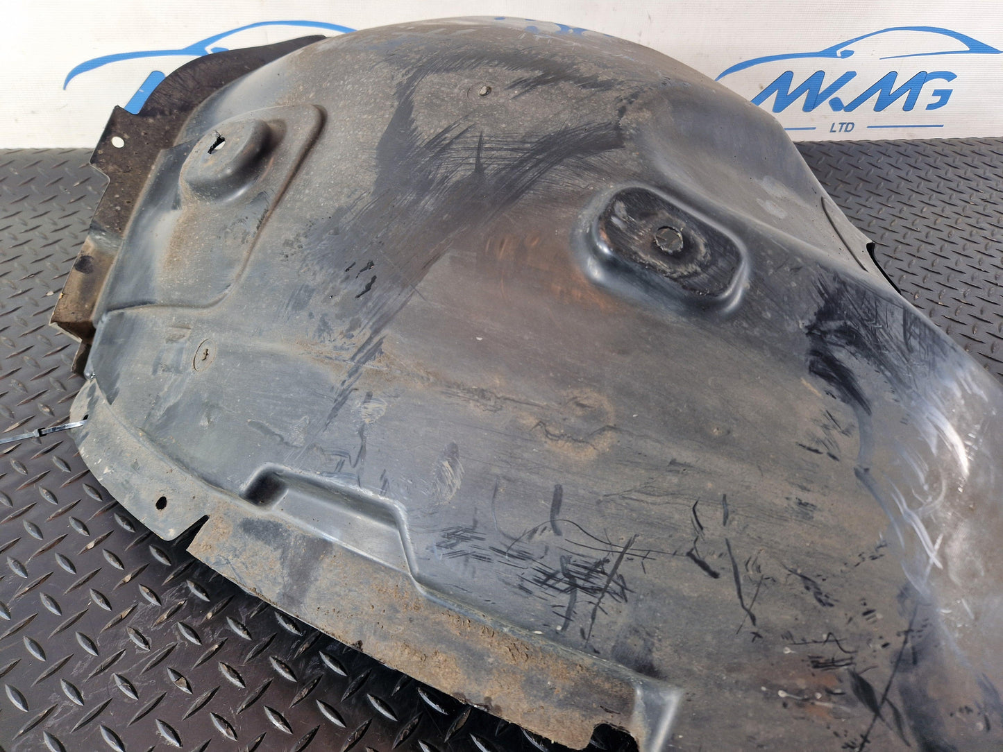 Mercedes-Benz Sprinter W907 Front Right O/S Rear Section Wheel Arch A9076840300