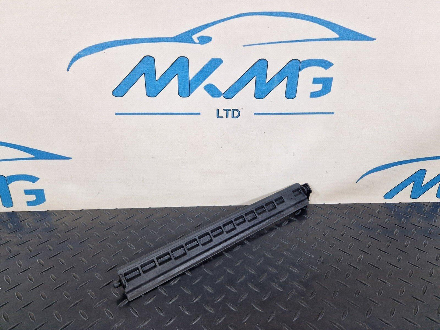 14-21 BMW 2 SERIES GRAN TOURER F45 F46 AIR DUCT SHUTTER GRILL FLAP 12R 8499973