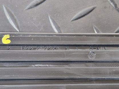 10-13 BMW X5 E70 LCI FRONT ENTRANCE DOOR SILL COVER KICK PLATE TRIM 7205263
