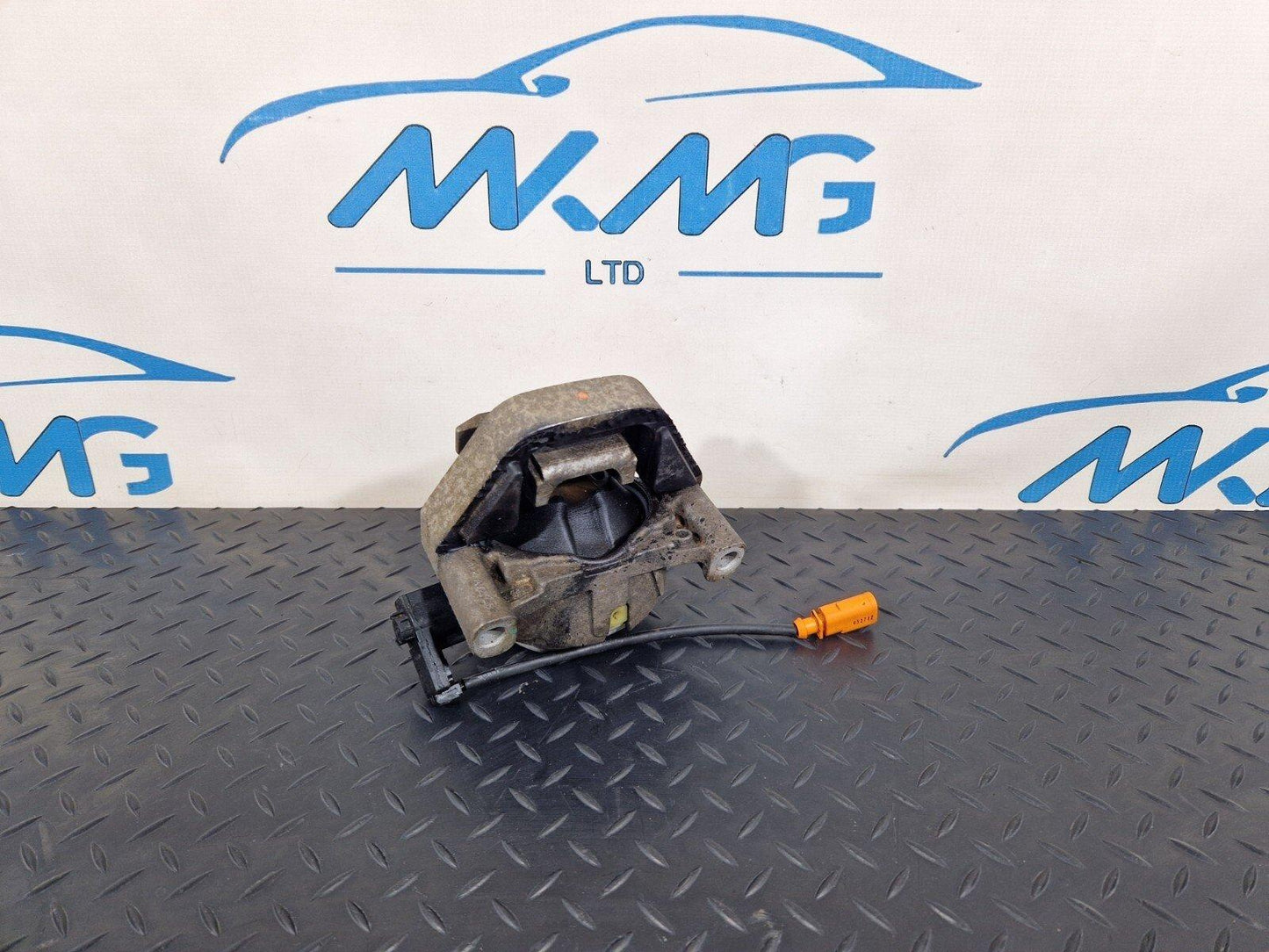 10-18 AUDI A7 4G S-LINE ENGINE  MOUNT BRACKET  MP5161