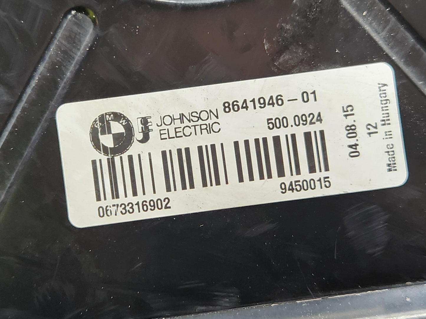 BMW 118i F40 Hatchback Genuine Radiator Cooling Fan Motor Unit 59115104 6900537
