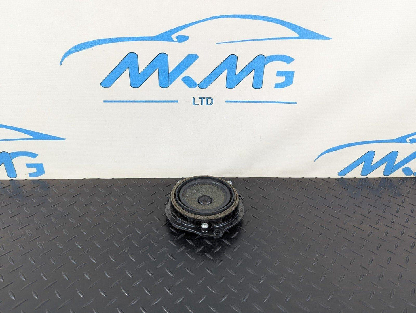 16-22 BMW X1 F48 GENUINE OEM REAR RIGHT DOOR SOUND SPEAKER WITH BRACKET 7350554