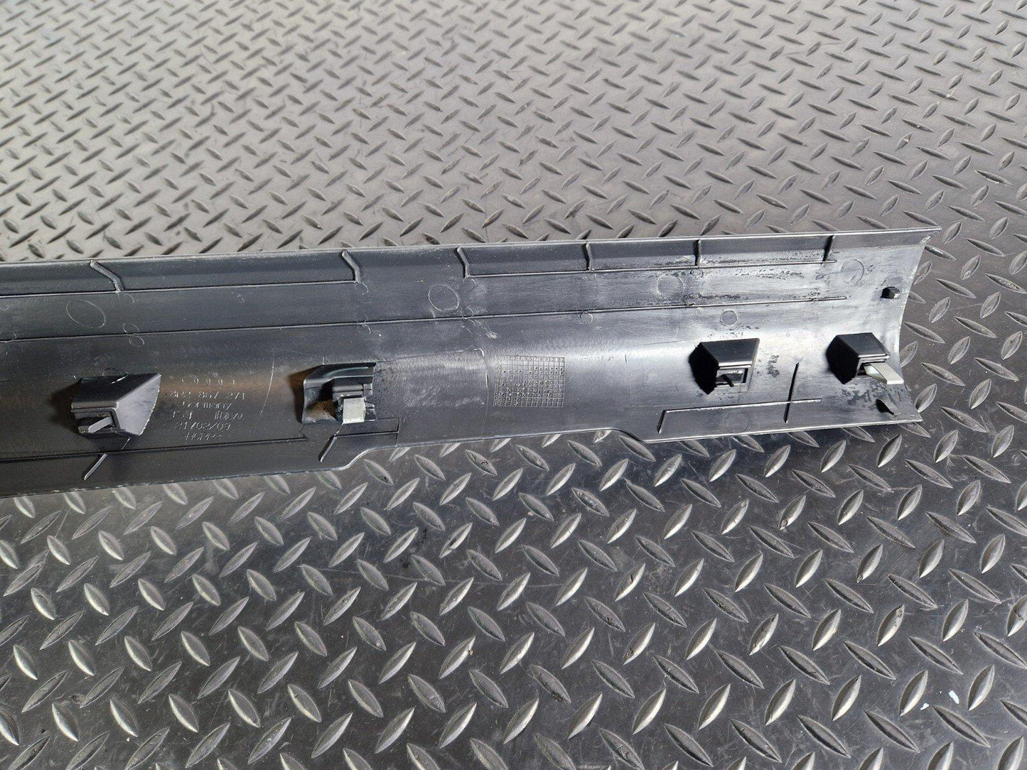 12-17 AUDI Q5 S-LINE OEM GENUINE DOOR SILL INTERIOR TRIM LEFT SIDE 8R2867271