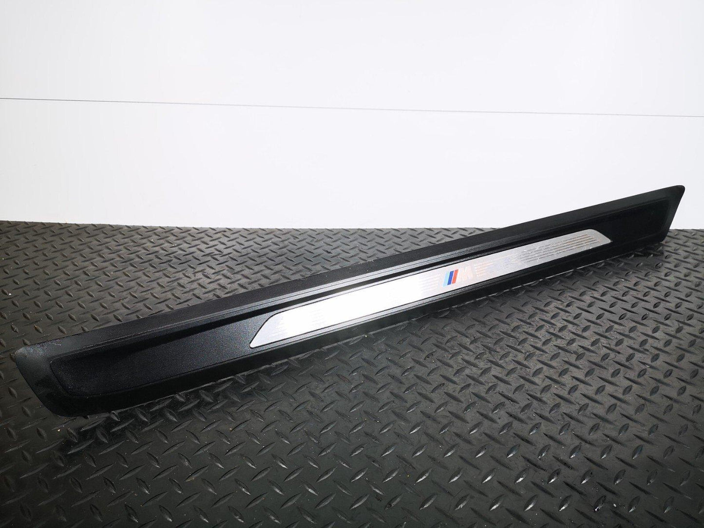 14-20 BMW 4-SERIES M-SPORT F32/F82 GENUINE FRONT LEFT SIDE DOOR ENTRY SILL TRIM