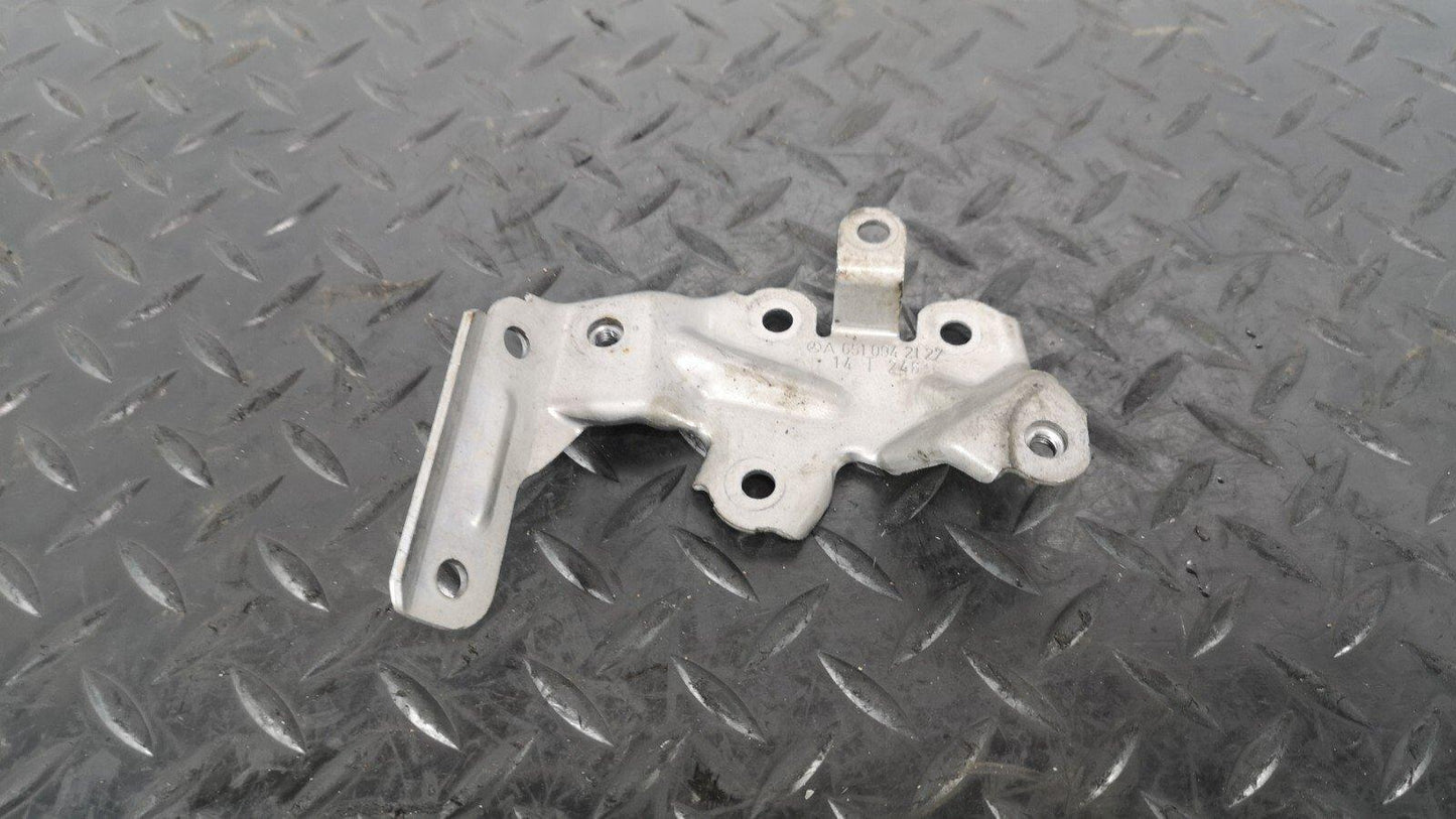 12-18 MERCEDES A B CLA-CLASS  1.8/2.1 CDI  TURBO PIPE BRACKET A6510942127