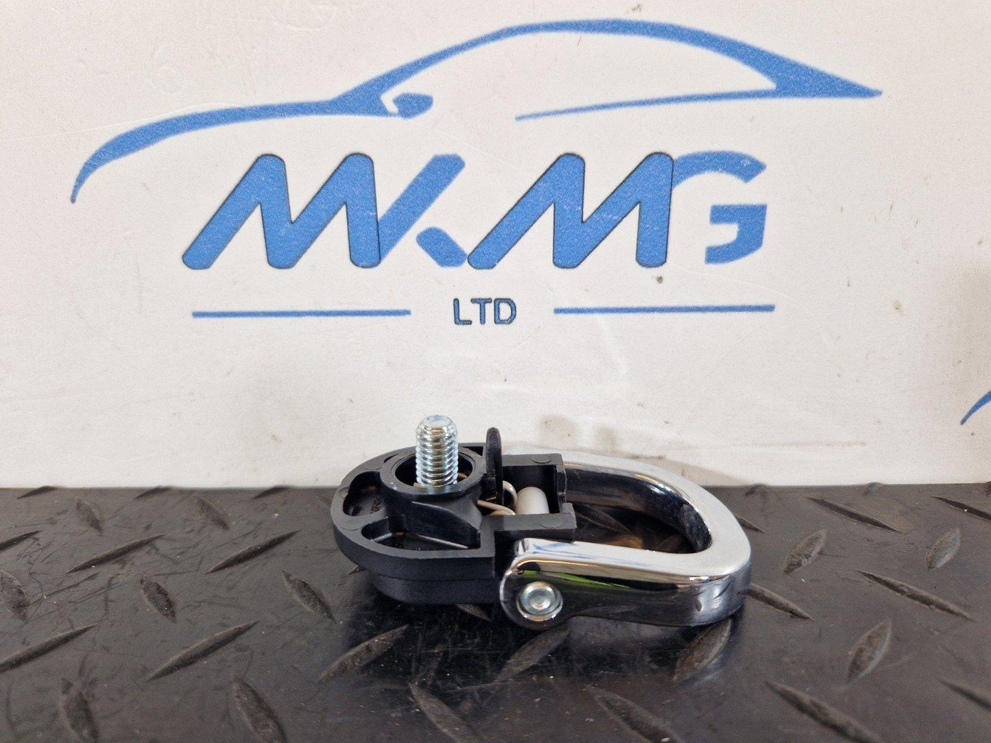 19-ON RANGE ROVER EVOQUE L551 GENUINE TRUNK BOOT TIE DOWN CARGO HOOKS X4