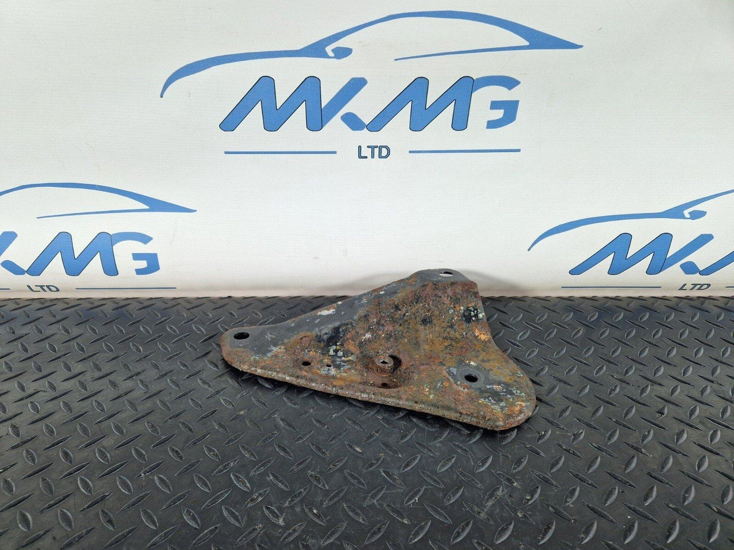 12-17 AUDI S5 CONVERTIBLE OEM SUBFRAME SUPPORT RIGHT FRONT 8F0505220