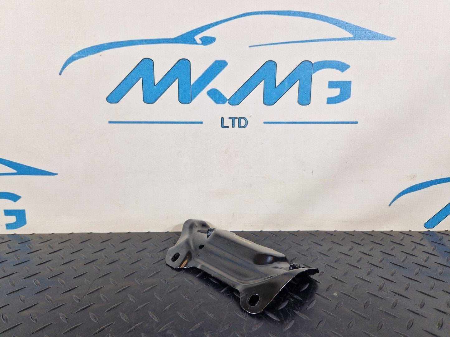 10-15 AUDI Q7 4L RIGHT O/S ROOF PANEL CONNECTING PLATE BRACKET MOUNT 4L0810498C
