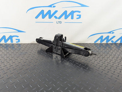 12-18 AUDI A6 C7 CAR LIFTING JACK 5N0011031E