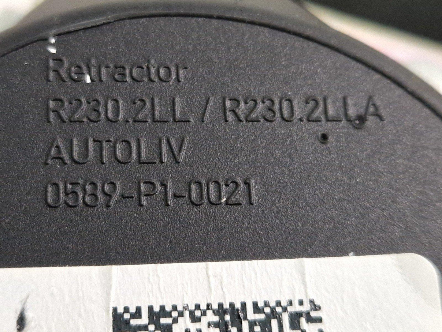 17-ON LAND ROVER DISCOVERY L462 FRONT LEFT SEAT BELT HY32-611B09-AC8PVJ