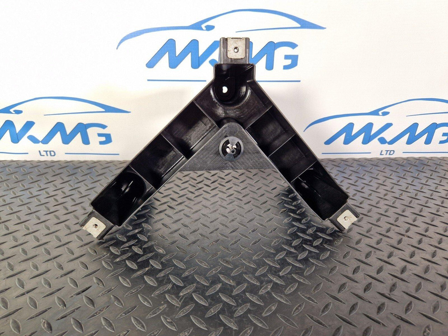 18-ON MERCEDES BENZ A CLASS W177 GENUINE MOUNT BRACKET A1776827500