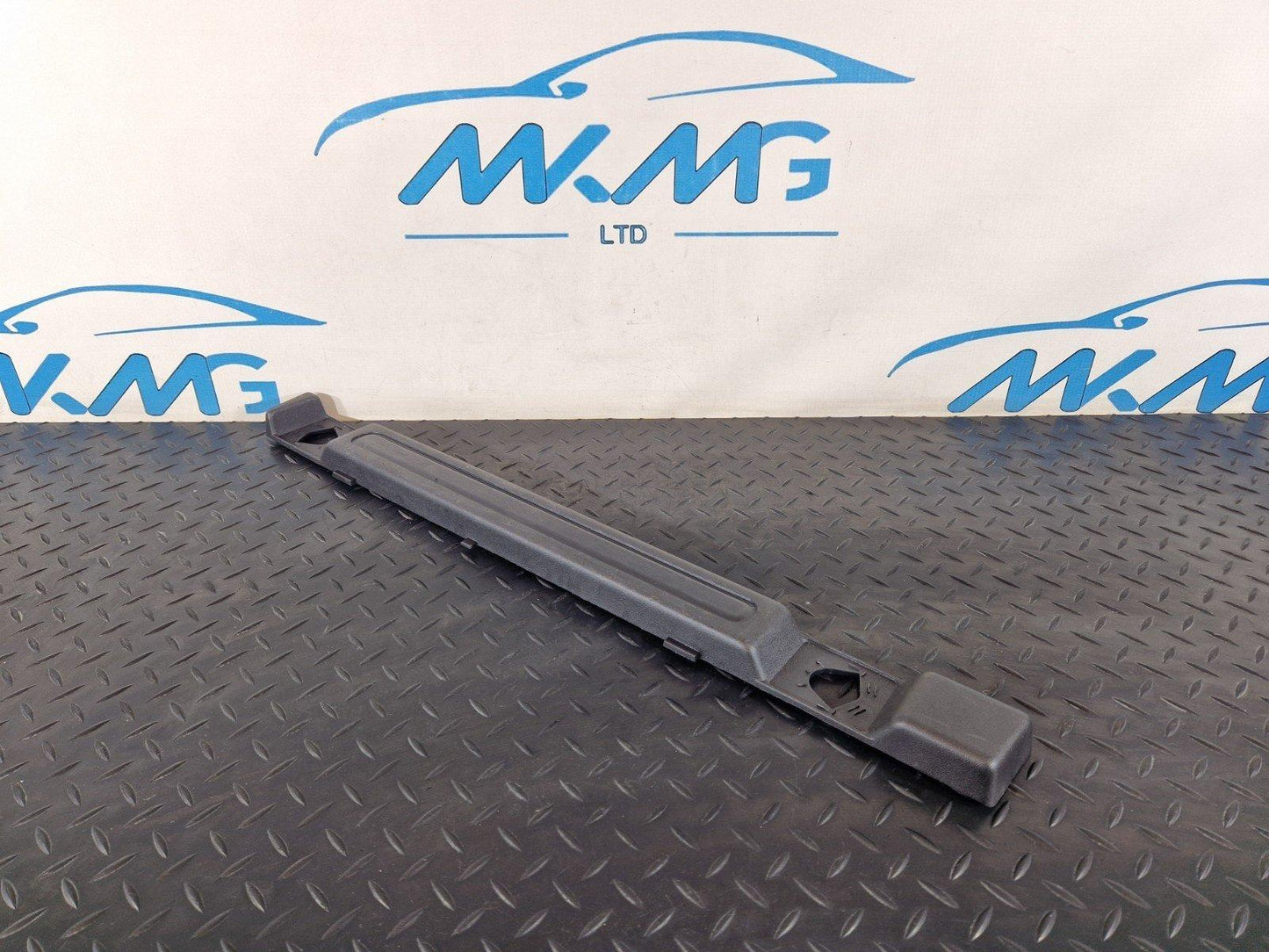 14-19 LAND ROVER L550 DISCOVERY SPORT O/S RIGHT SIDE BOOT TRIM FK72-46066-B