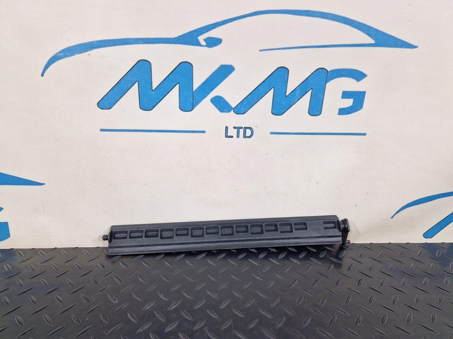 14-21 BMW 2 SERIES GRAN TOURER F45 F46 AIR DUCT SHUTTER GRILL FLAP 12R 8499973