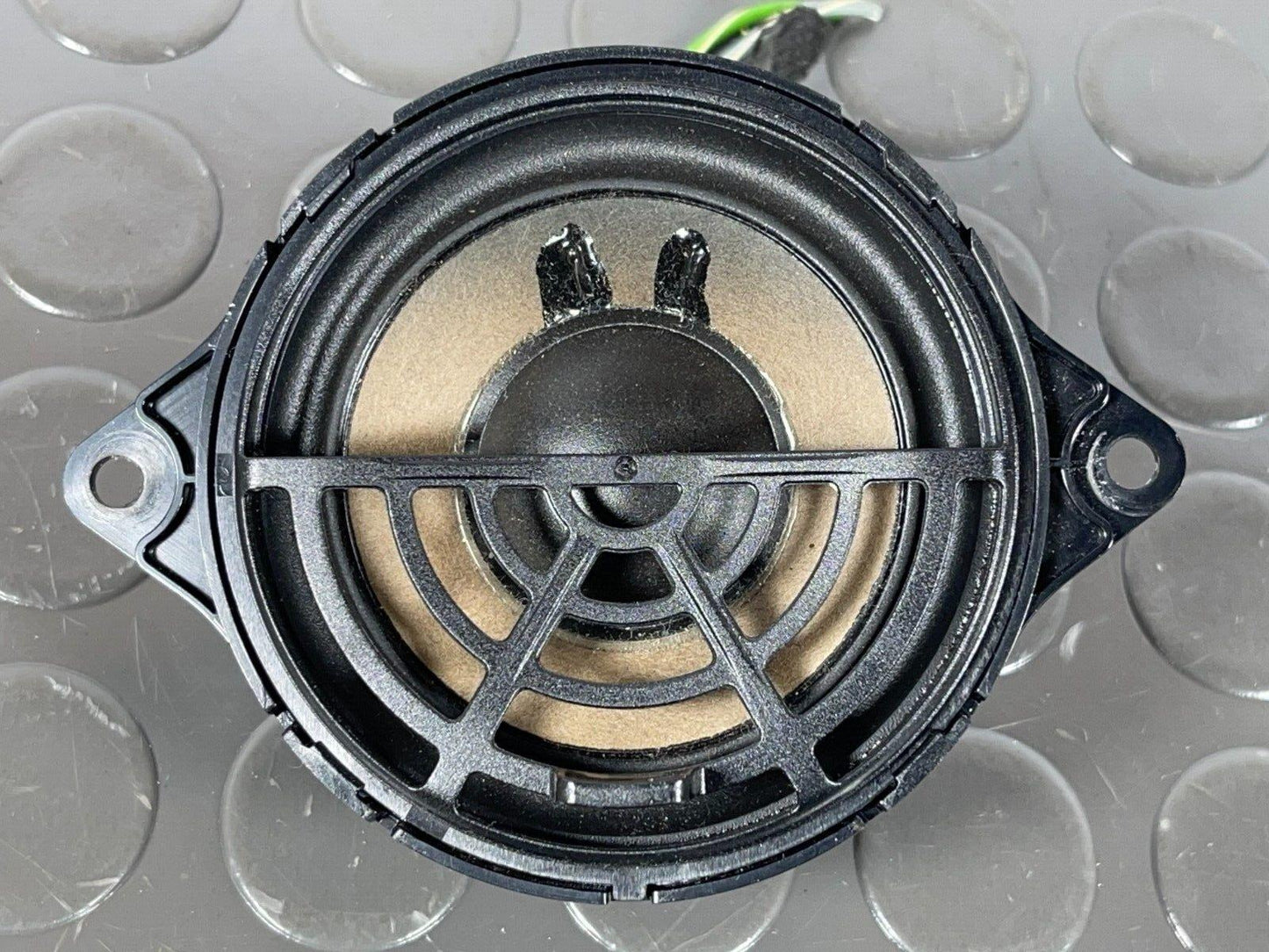 16-19 AUDI A4 B9 GENUINE FRONT RIGHT DASHBOARD SPEAKER 8W0035416D