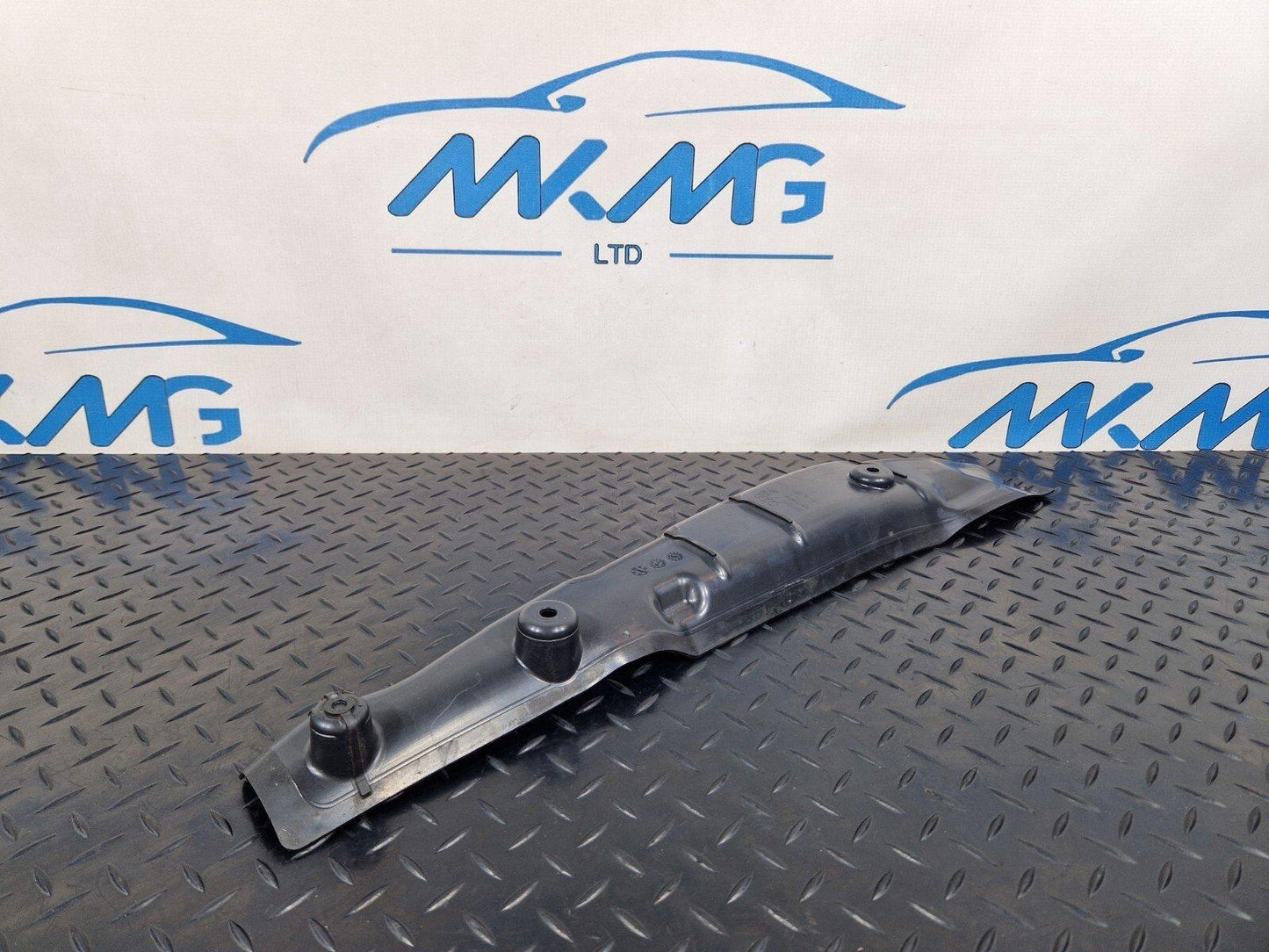 16-23 AUDI S5 COUPE FRONT RIGHT SIDE WING END PLATE 8W6821112
