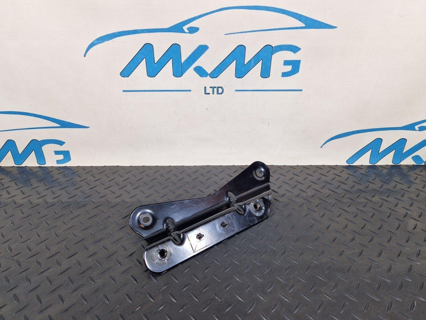 14-23 MERCEDES BENZ VITO W447 GENUINE OEM ADBLUE TANK MOUNT BRACKET A4474700781