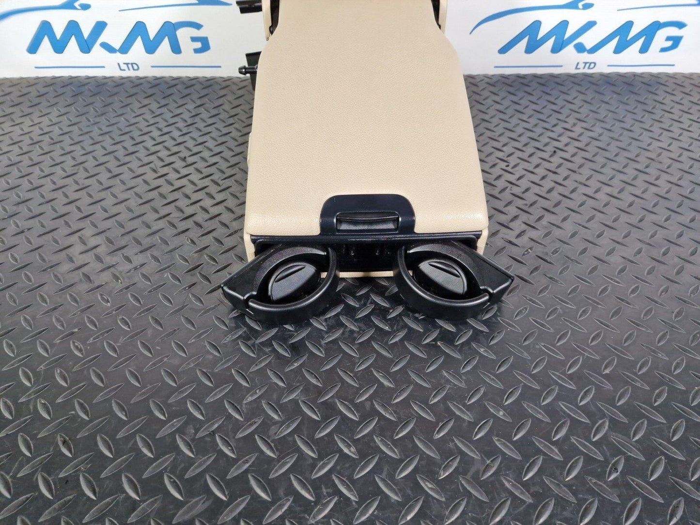 14-21 MERCEDES C CLASS W205 OEM REAR ARM REST SEAT BACK A2059200324