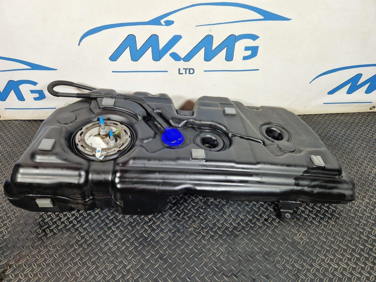 16-22 BMW X1 F48 DIESEL ENGINE FUEL TANK WITH PUMP 7300483 7348331