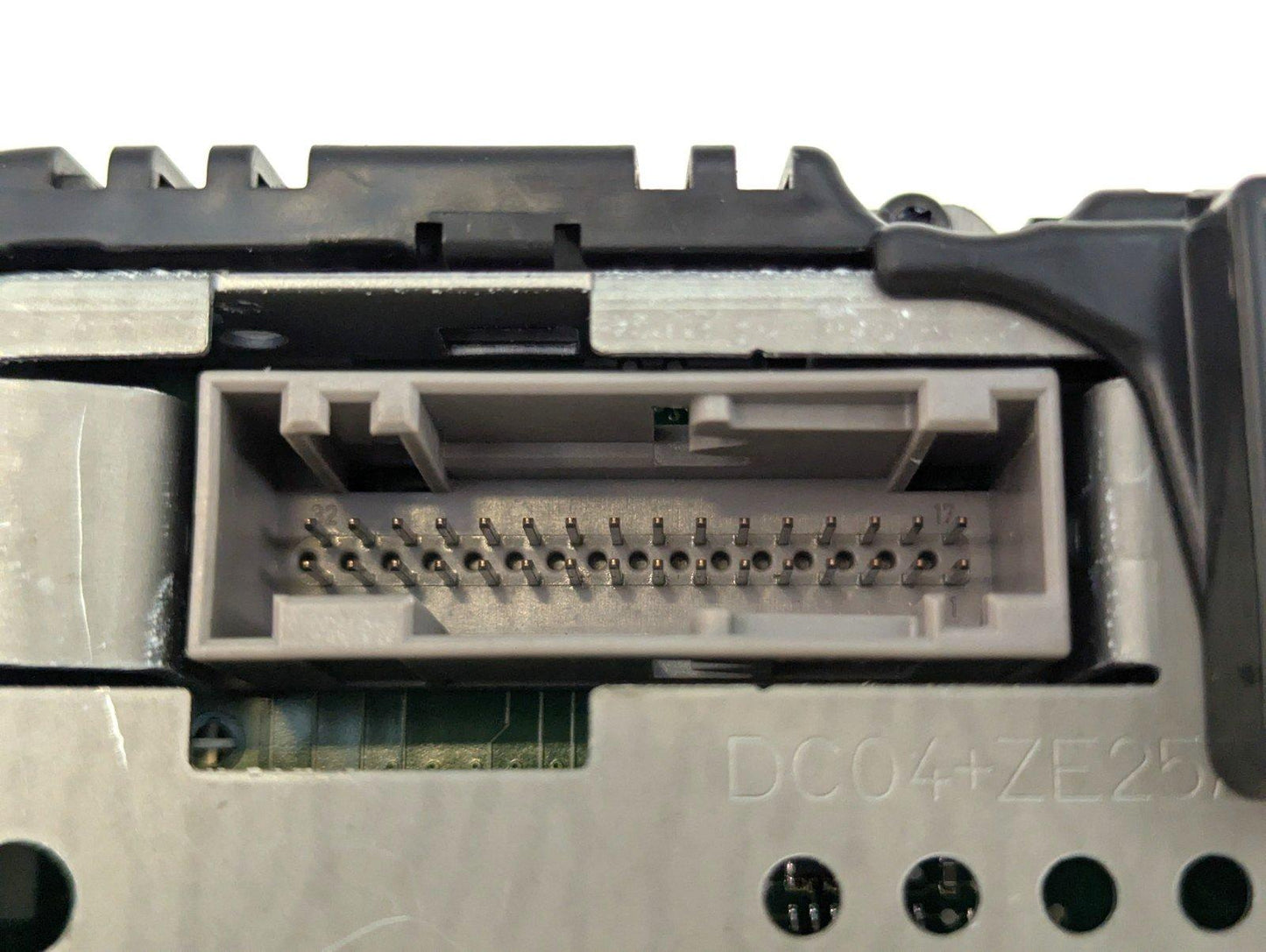 12-18 AUDI A6 C7 OEM SPEEDOMETER INSTRUMENT CLUSTER 4G8920951A