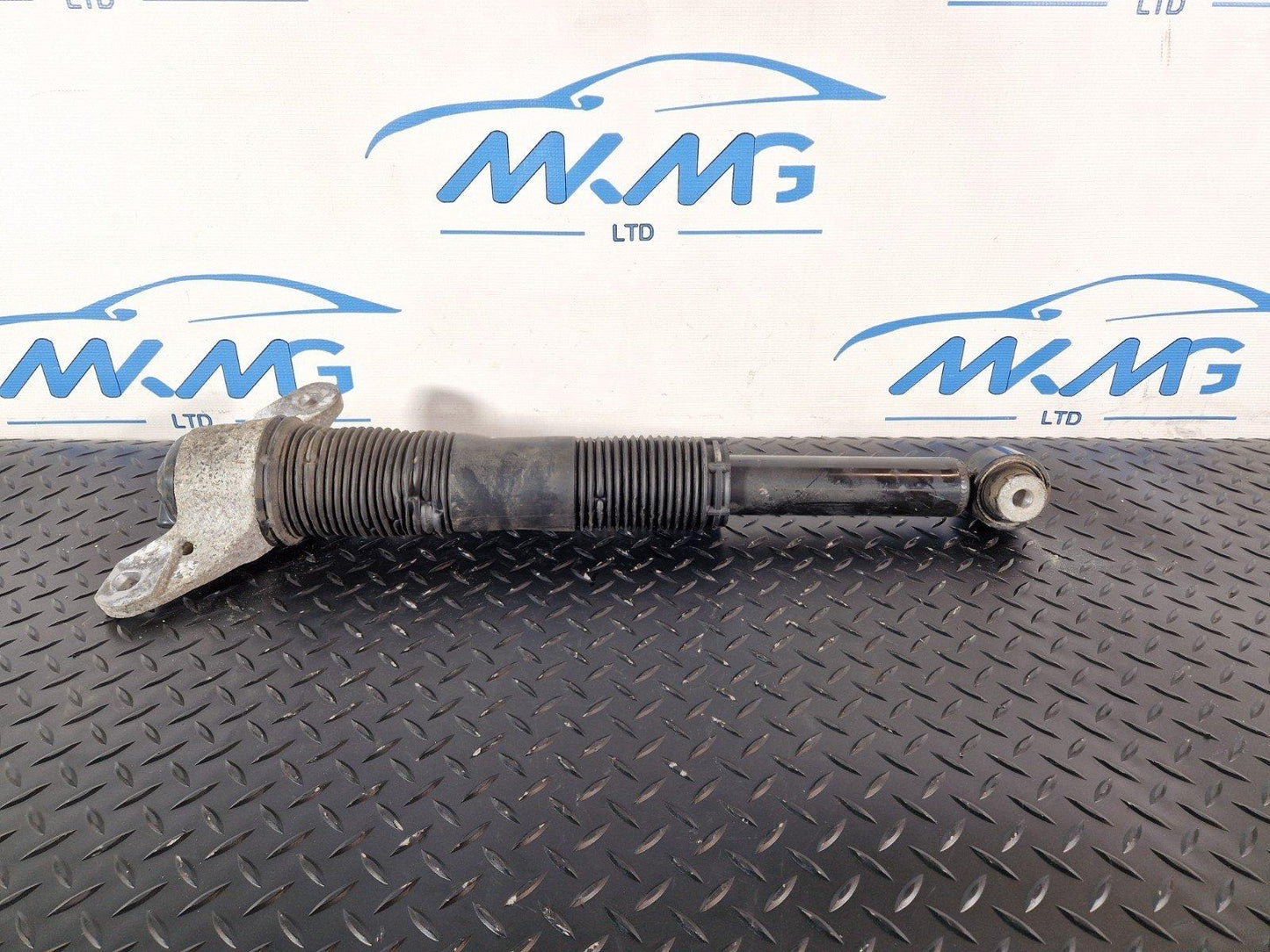 19-ON RANGE ROVER EVOQUE L551 REAR LEFT & RIGHT SHOCK ABSORBER K8D2-18080-AC