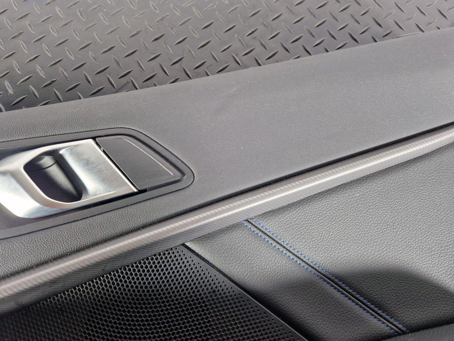 20-ON BMW 2 SERIES M-SPORT F44 REAR O/S LEATHER DOOR CARD PANEL BLUE STITCHING