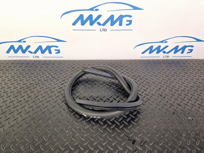 15-18 AUDI A7 4G OEM FRONT LOWER DOOR RUBBER SEAL FITS LEFT & RIGHT 4G8831707A