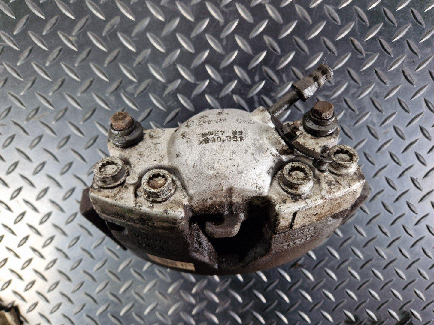 12-18 AUDI A6 C7 GENUINE DRIVER RIGHT SIDE FRONT CALIPER 32348422A