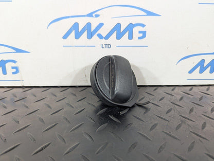 10-17 AUDI A8 4H GENUINE TANK CAP CLOSURE FUEL